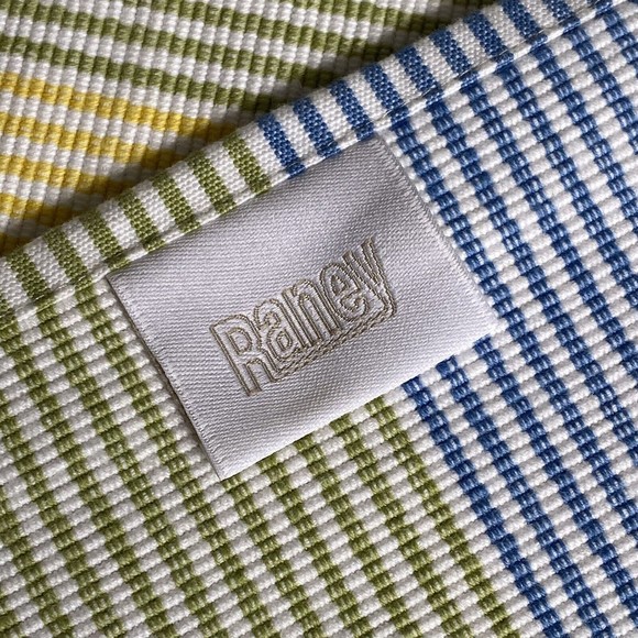 Set Of 2 Raney Pottery Barn Rainbow Striped Placemats Table Linens Colorful - Picture 4 of 4